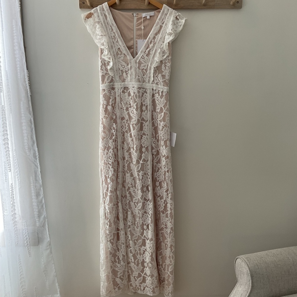 Lulus This Moment in Time White Floral Lace Ruffled V-Neck Maxi Dress NWT Medium - Picture 5 of 16